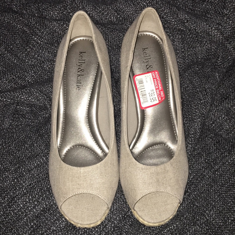 Kelly & Katie Wedge Heels